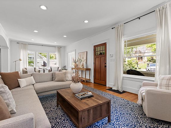 4th image of 1615 Shady Cir