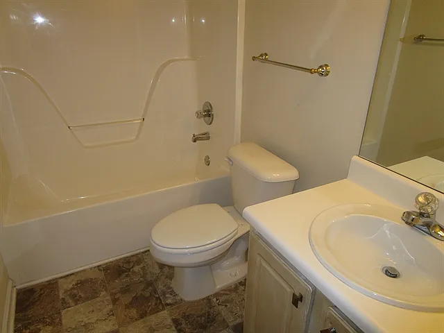 1632 Mission Park Dr — Photo 10