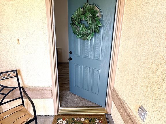 4th image of 1305 Carmen Ave