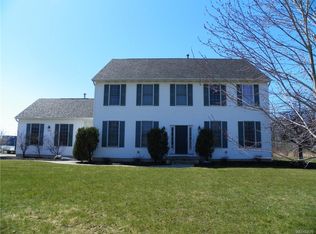 8995 County Rd, Clarence Center, NY 14032