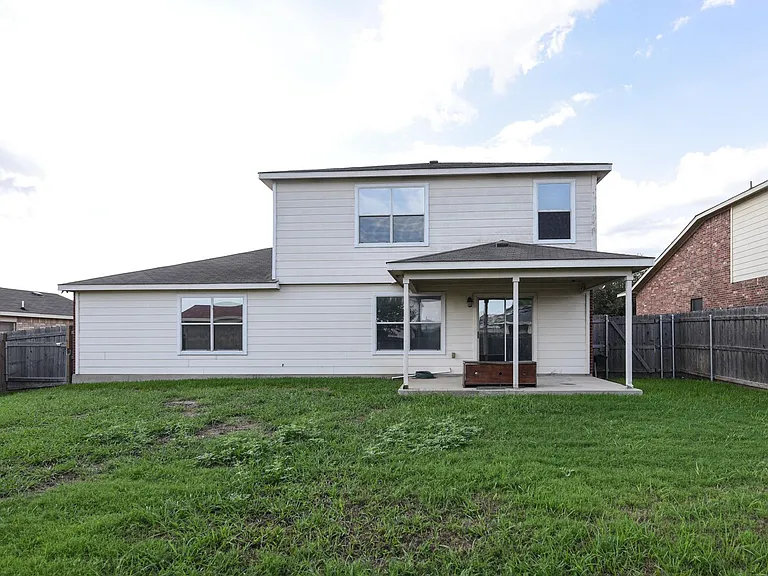 2305 Riley Dr — Photo 31
