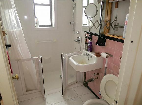 2nd image of 1811 Ocean Pkwy APT 5F