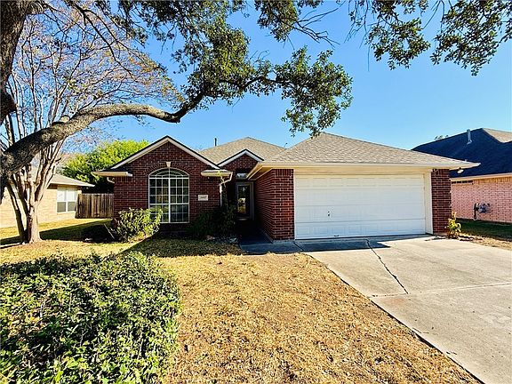 3rd image of 3607 Vienna Dr