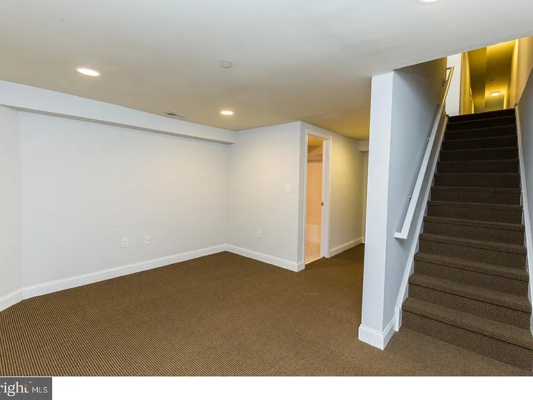931 N 19th St #1 — Photo 16