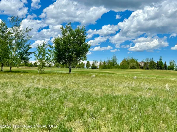 446 Royal Elk Cir, Victor, ID 83455