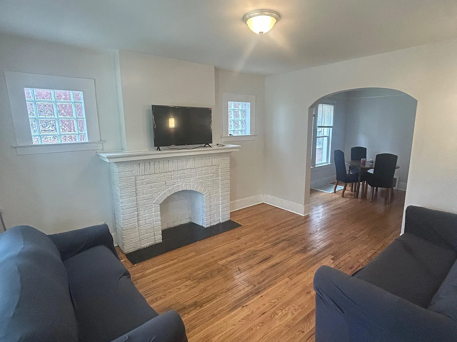 2 bed, 1.0 bath, 1046 sqft, $979 — Photo 4