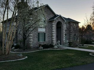 7 E Falconwood Ln, Sandy, UT 84092