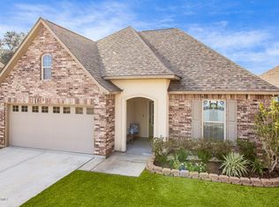 110 Shady Ridge Ln, Lafayette, LA 70508