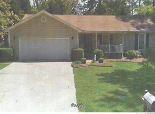 5895 Waccamaw Ct, Fayetteville, NC 28314