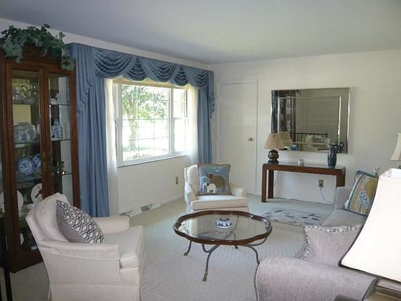 5th image of 5158 Dee Alva Dr