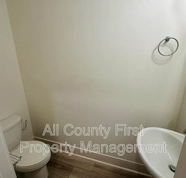 5788 Calle Vista Dr — Photo 3