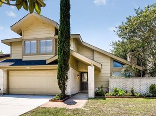 7702 Hollow Glen Ln, Houston, TX 77072