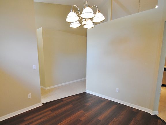 5th image of 1518 Stoneywood Way