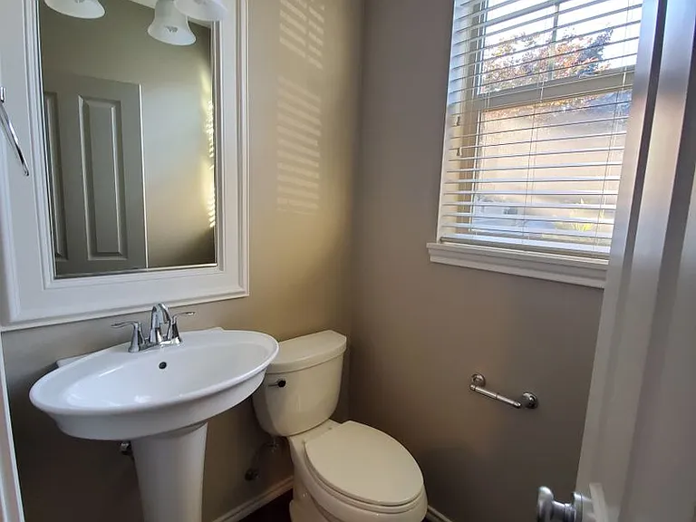 15983 NW Hildago Ln — Photo 11