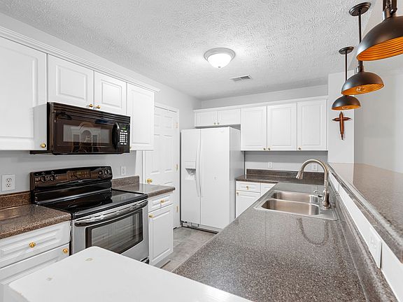 4th image of 816 Lock 4 Rd Unit 301