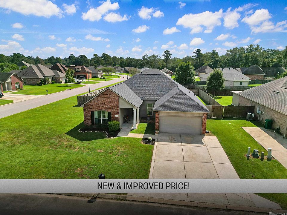1st image of 22490 Bedford Dr