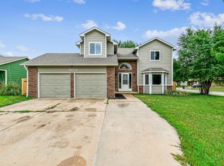 1802 N Topaz St, Wichita, KS 67212