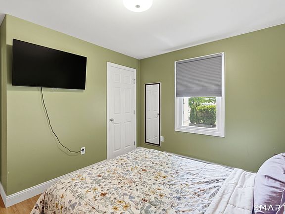 4th image of 71 Smith Street