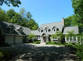 716 Woodhill Rd, Harbor Springs, MI 49740
