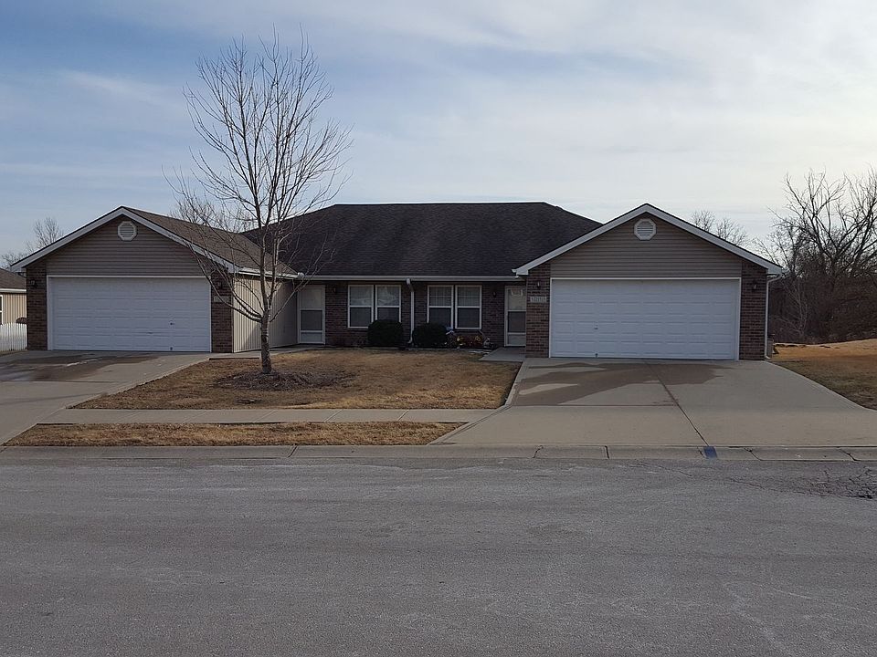 1st image of 1211 NW Willow Dr