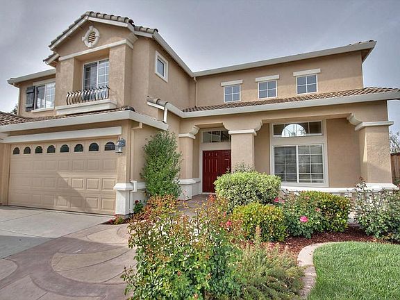 2nd image of 1515 Gold Finch Ct