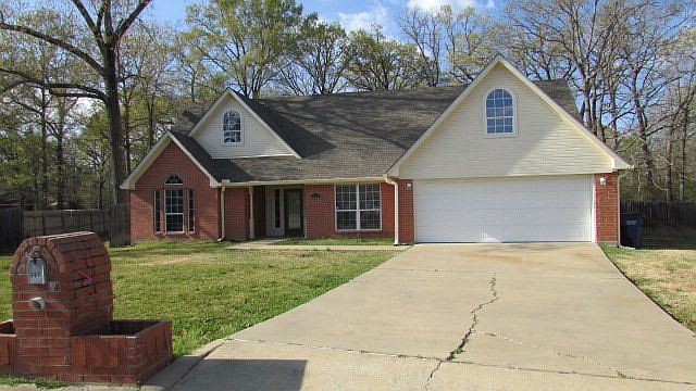 1st image of 147 Lewellin Pl