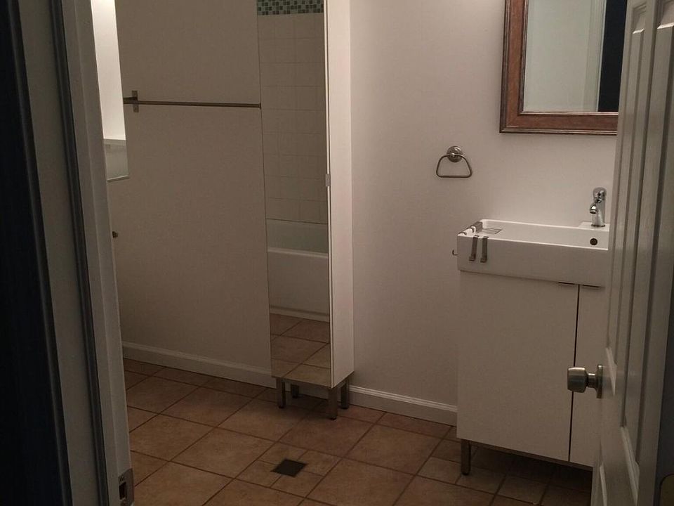 399 E Cambourne St, Ferndale, MI 48220 Zillow