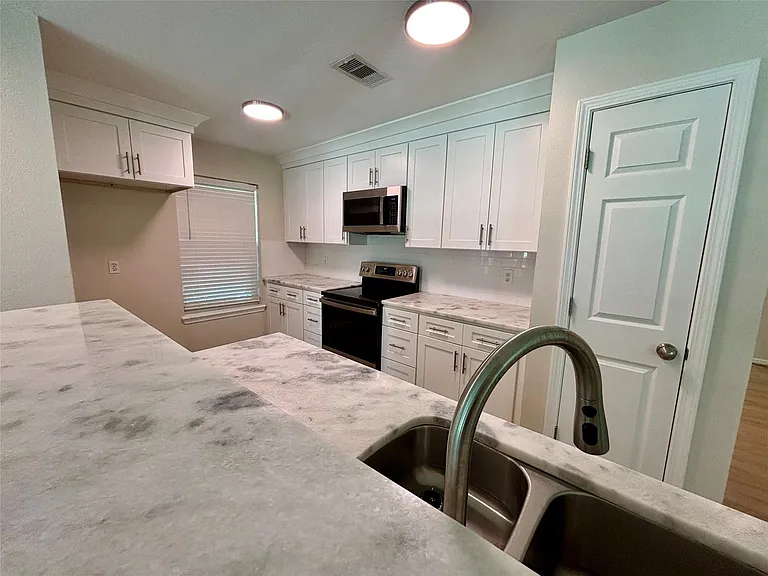 13019 Skyline Dr — Photo 12