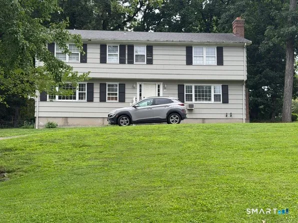 70 Crest Terrace, Fairfield, CT 06825
