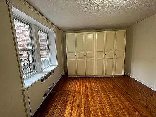 5th image of 3220 Netherland Ave APT 2D