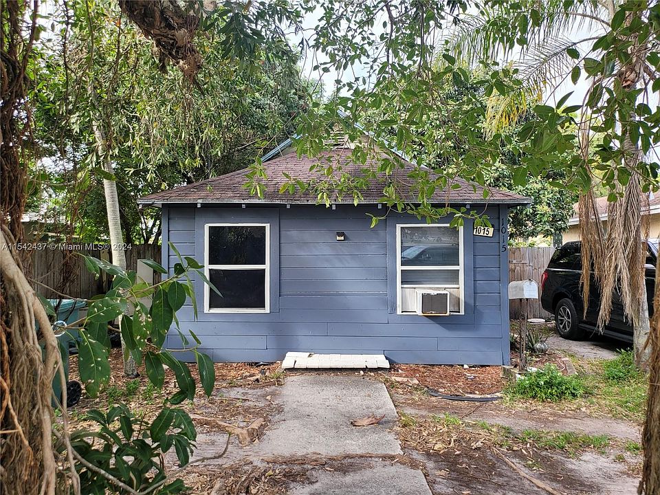 1015 NE 35th St, Oakland Park, FL 33334 | Zillow