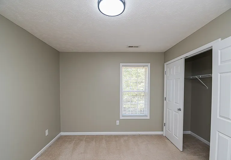 3401 Connection Dr — Photo 15