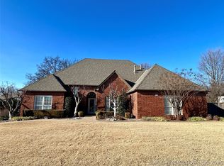 3712 S Orange Cir, Broken Arrow, OK 74011