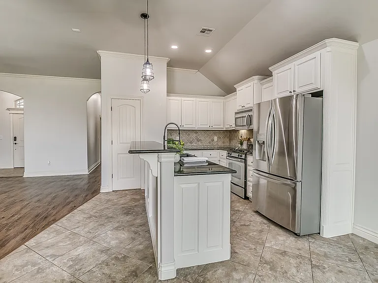 15904 Positano Dr — Photo 8