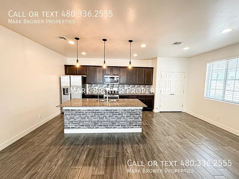 249 N Sandal — Photo 4