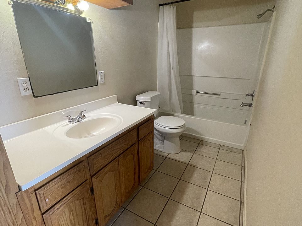 2nd image of 514 N 6th St APT 6