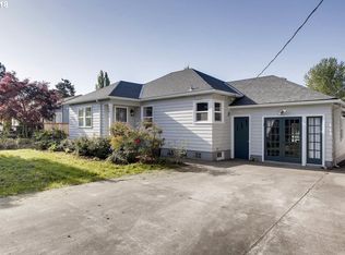 1626 NE Gertz Rd, Portland, OR 97211