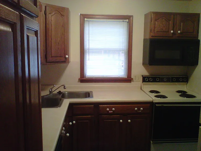 364 N Broad St #8 — Photo 6