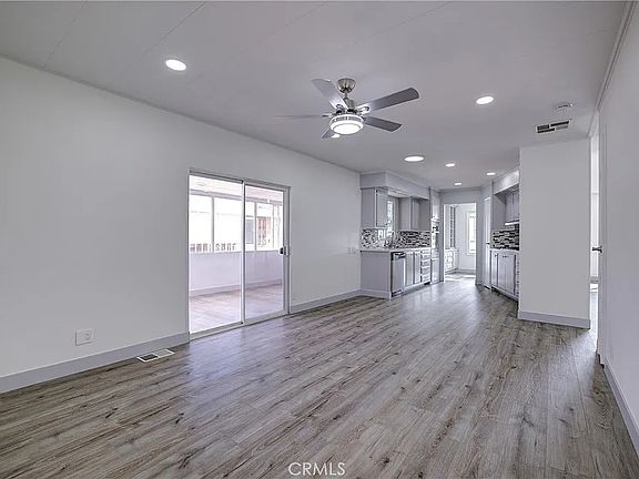 3rd image of 3700 Buchanan St #132