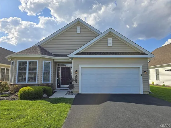 4403 Allegiant St, Coopersburg, PA 18036