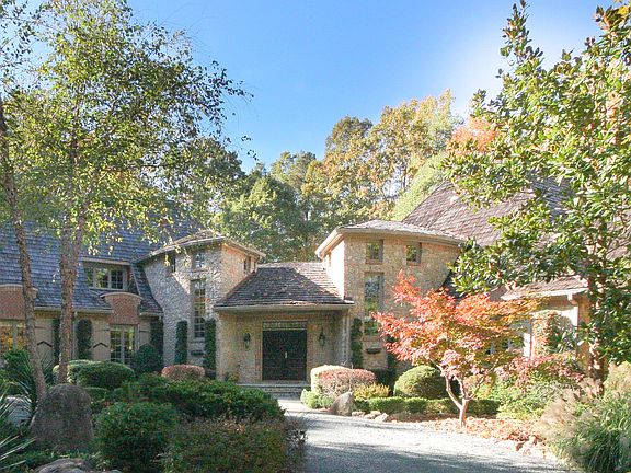 5th image of 420 Stone Currie Dr