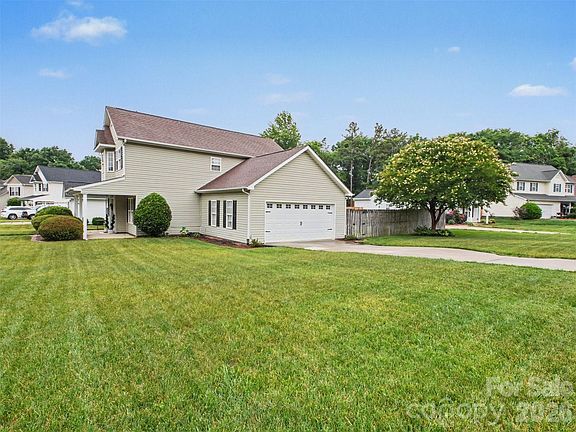 4th image of 2243 Oakhurst Ct