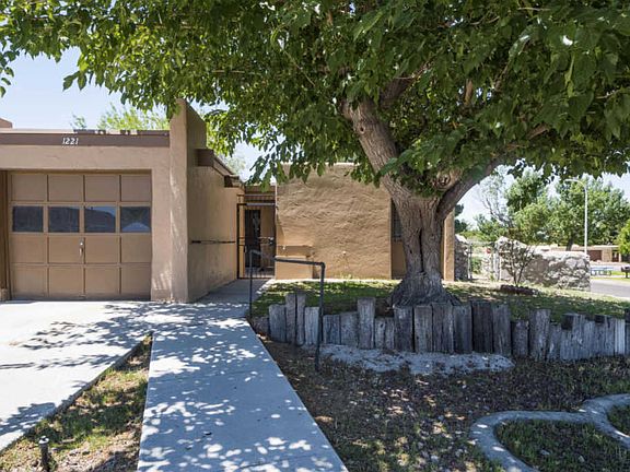 4th image of 1221 Mountain Shadow St