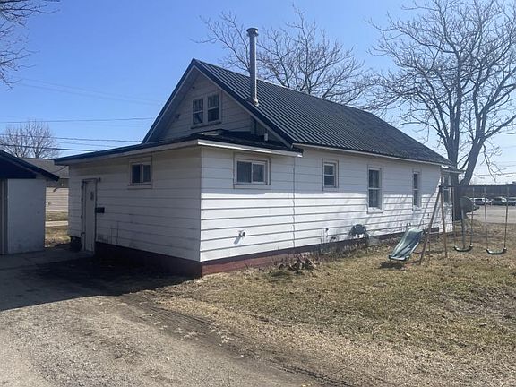 2nd image of 701 E Frank St