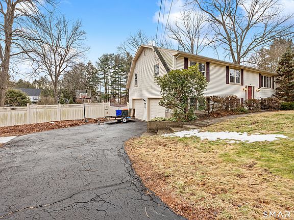 2nd image of 60 Roseanna Road