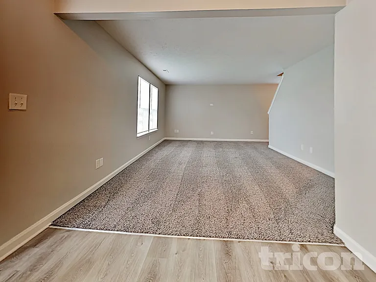 1102 Central Park Blvd N — Photo 3