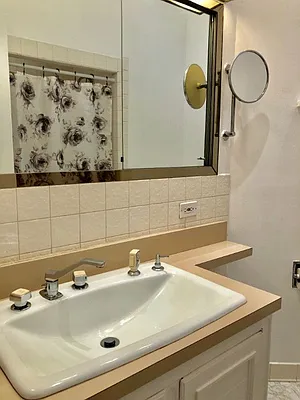 Rented by HOME RESIDENTIAL LLC | media 53