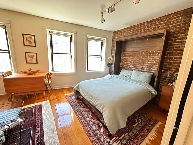 13 Charter St #4F — Photo 5