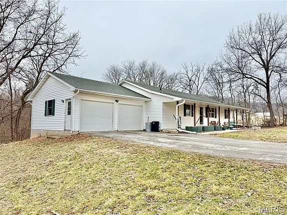 3rd image of 13001 Woodland Groves Pl