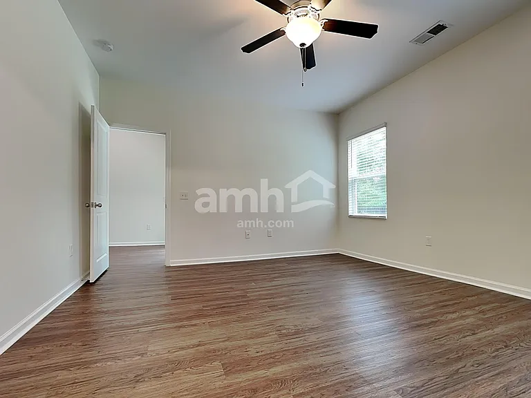 105 Orion Way — Photo 7